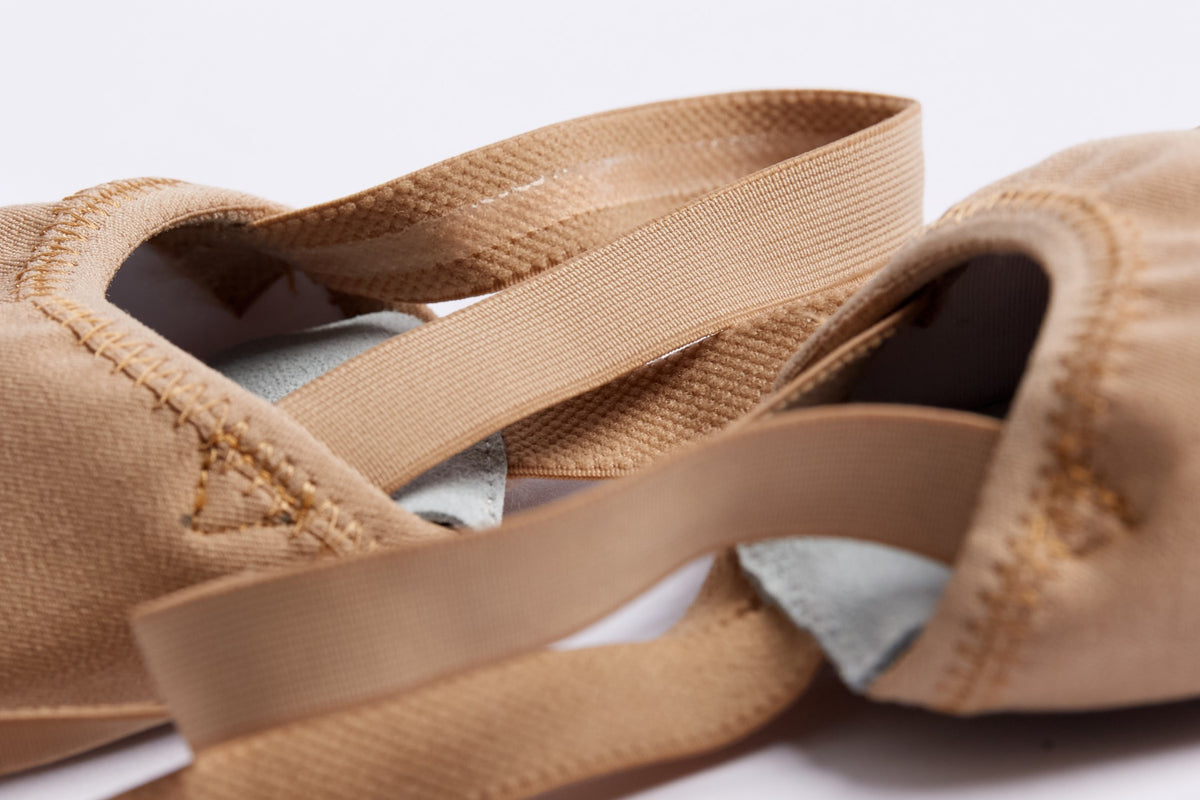 D4110 - Stretch Canvas Half-Sole Turner