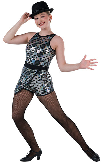L2704 - Strike A Pose